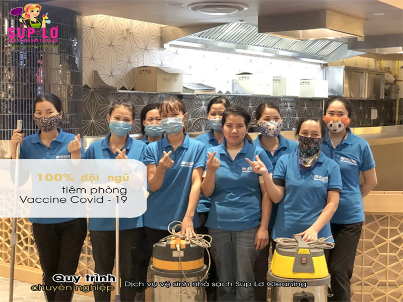 Đội ngũ nhân viên vệ sinh tại Nhật Tân 100% đã tiêm vắc xin covid