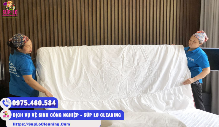 Nhân viên Súp Lơ Cleaning thay ga, giặt đệm tại nhà khách hàng quận Thanh Xuân