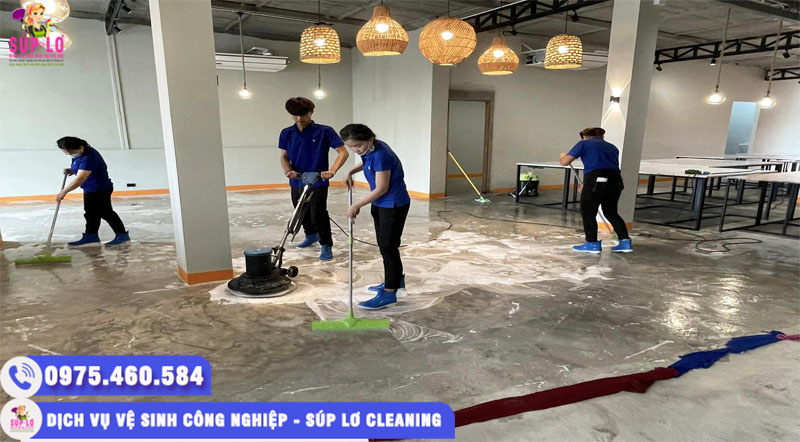 Vệ sinh công nghiệp tại quận Long Biên chuyên nghiệp và hiệu quả Ve-sinh-cong-nghiep-sup-lo-cleaning-tai-quan-long-bien