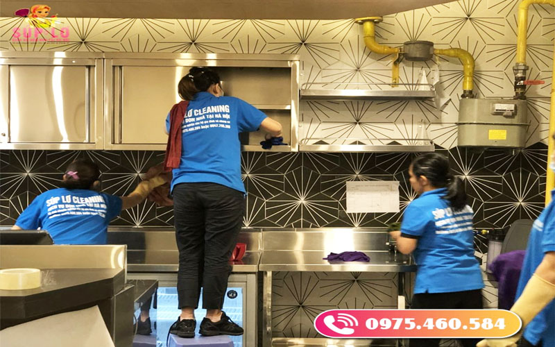 Nhân viên Súp Lơ Cleaning vệ sinh nhà hàng quận Ba Đình