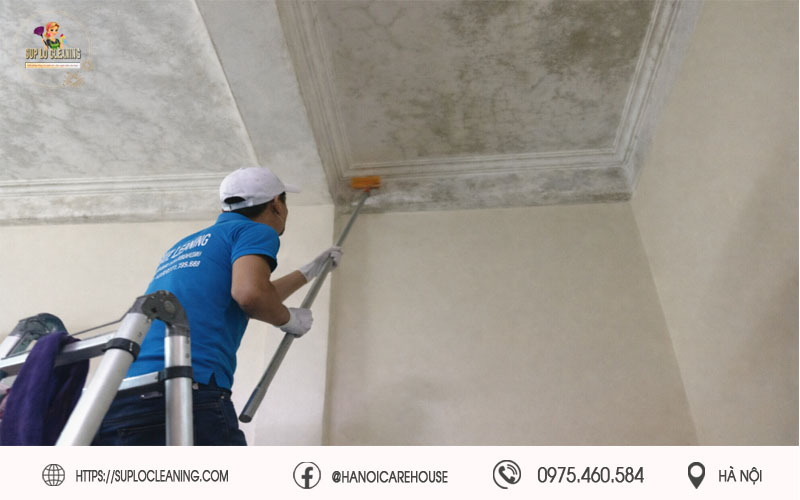Dịch vụ tẩy mốc tường nhà tại Long Biên của Súp Lơ Cleaning