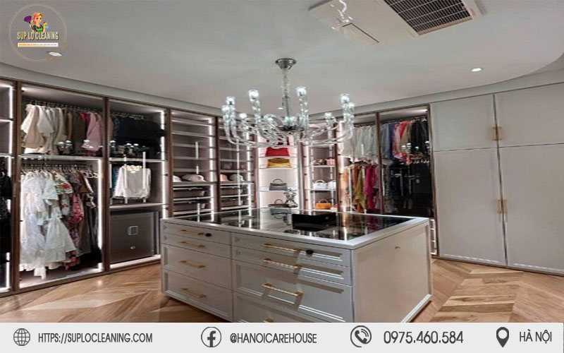 Cách sắp xếp tủ đồ thông minh biến không gian sống sang trọng như khách sạn