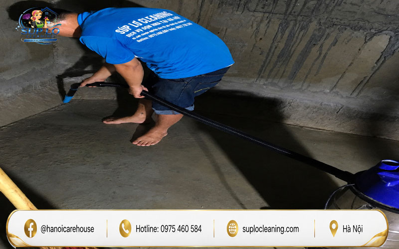Xử lý cặn lắng dưới đáy bể nước