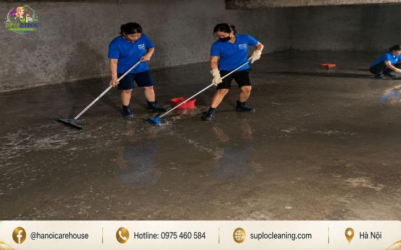 Đội ngũ kỹ thuật hỗ trợ vệ sinh bể nước ngầm quận Tây Hồ nhanh chóng, sạch bóng